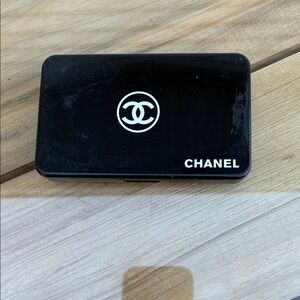 Rare eye shadow CHANEL Black Logo Compact